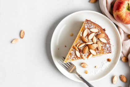 Flourless apple cake: moist almond flour masterpiece recipe guide.